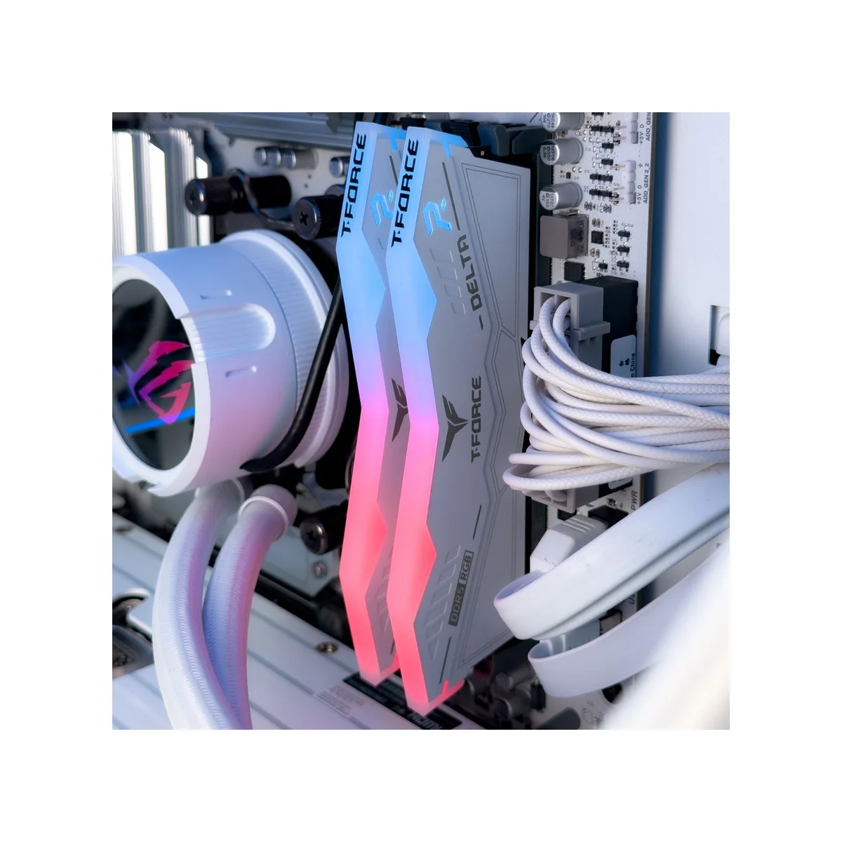 Gaming PC Christmas (Ryzen 7 9800X3D, 32 GB DDR5 RAM, RTX 5070 Ti 16GB) - Powered by ASUS - Gaming_PC_Christmas_BPA view 8