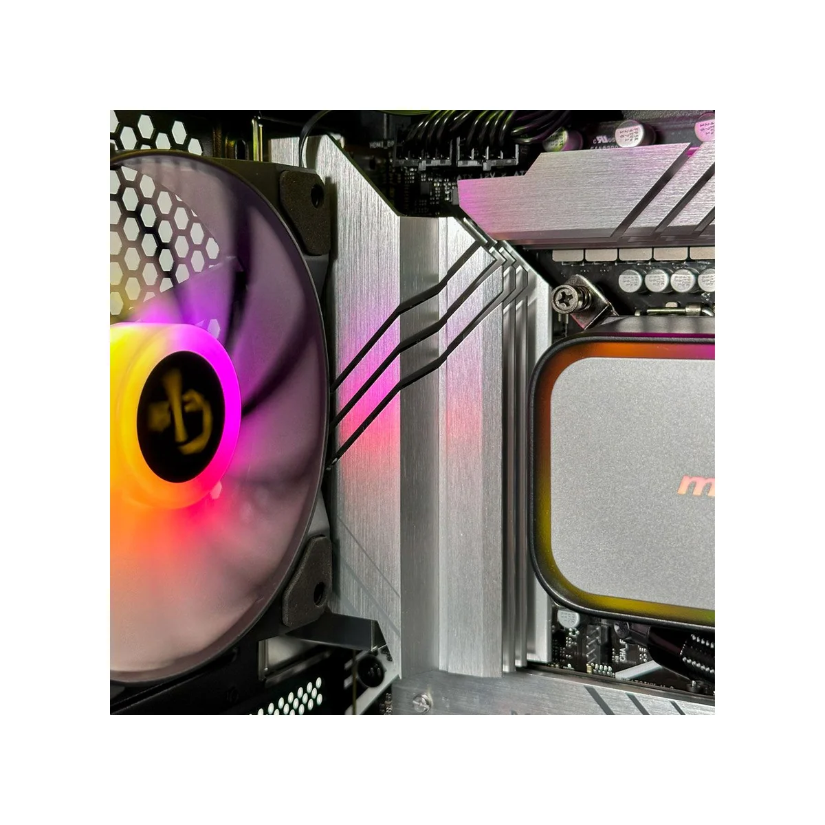 Gaming PC Euphoria Core i7-14700K, 32 GB DDR5 RAM, RTX 5070 12GB GPU - Gaming_PC_Euphoria view 5