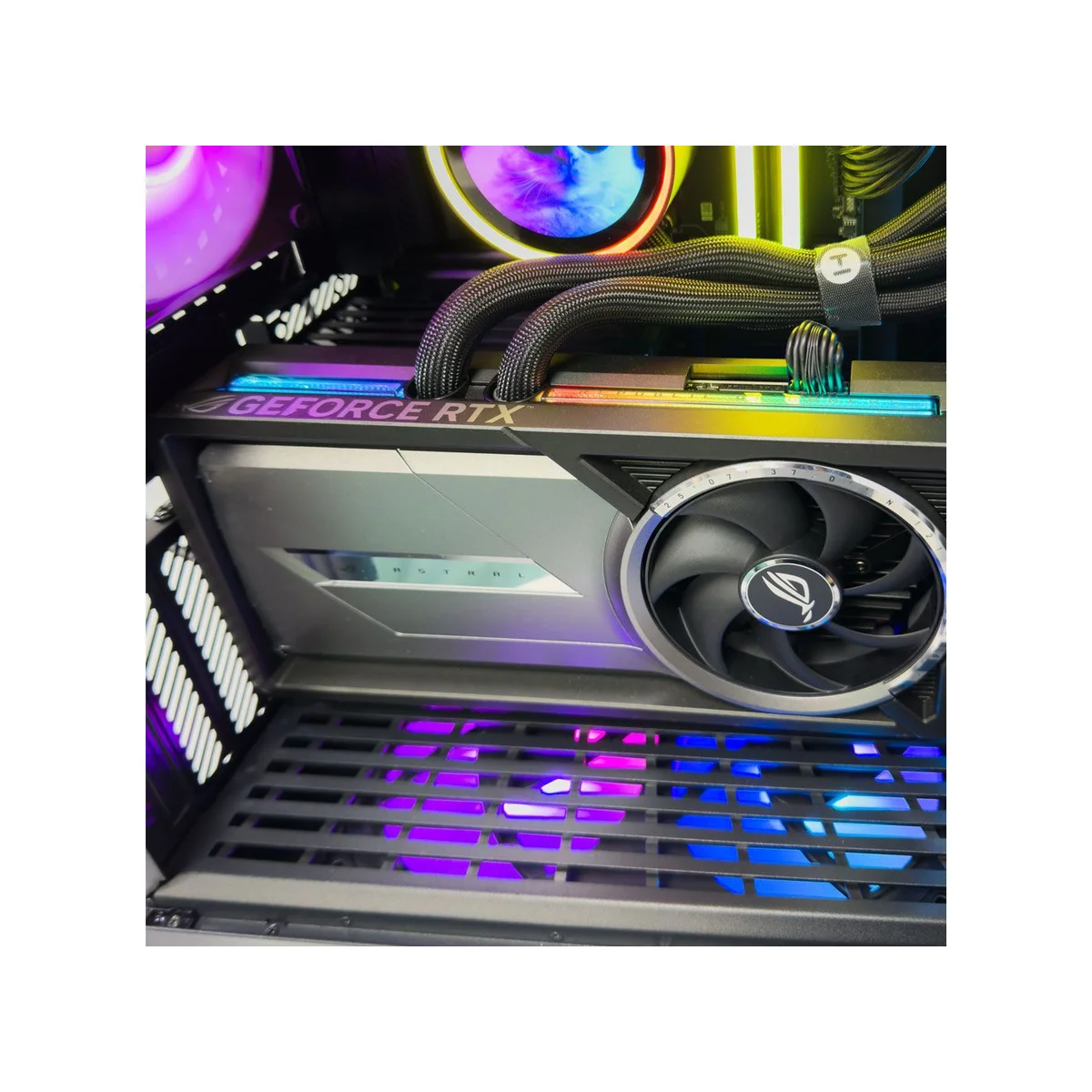 Gaming PC Tomahawk (Ryzen 9 9950X3D, 64GB DDR5, RTX 5090 32GB) - Gaming_PC_Tomahawk view 7