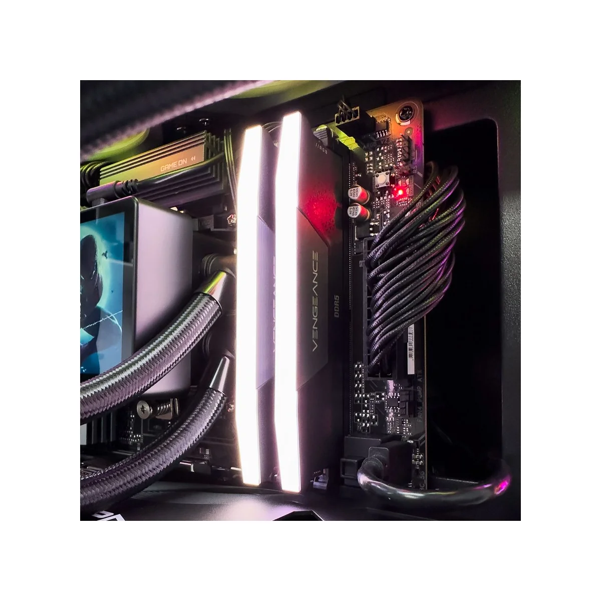 Gaming PC Aquarium (Ryzen 7 9800X3D, 32GB DDR5, RTX 5070 Ti 16GB) - Gaming_PC_Aquarium view 8
