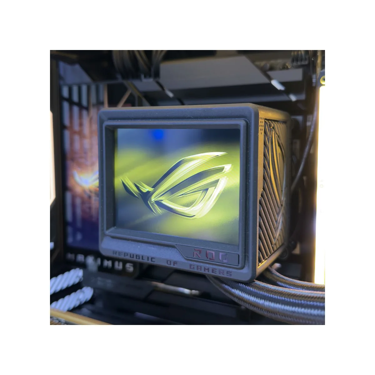 Dhahab Gaming PC (Ultra 9 285K, 96GB DDR5 RAM, RTX 5090 32GB GPU) - Dhahab_Gaming_PC view 6