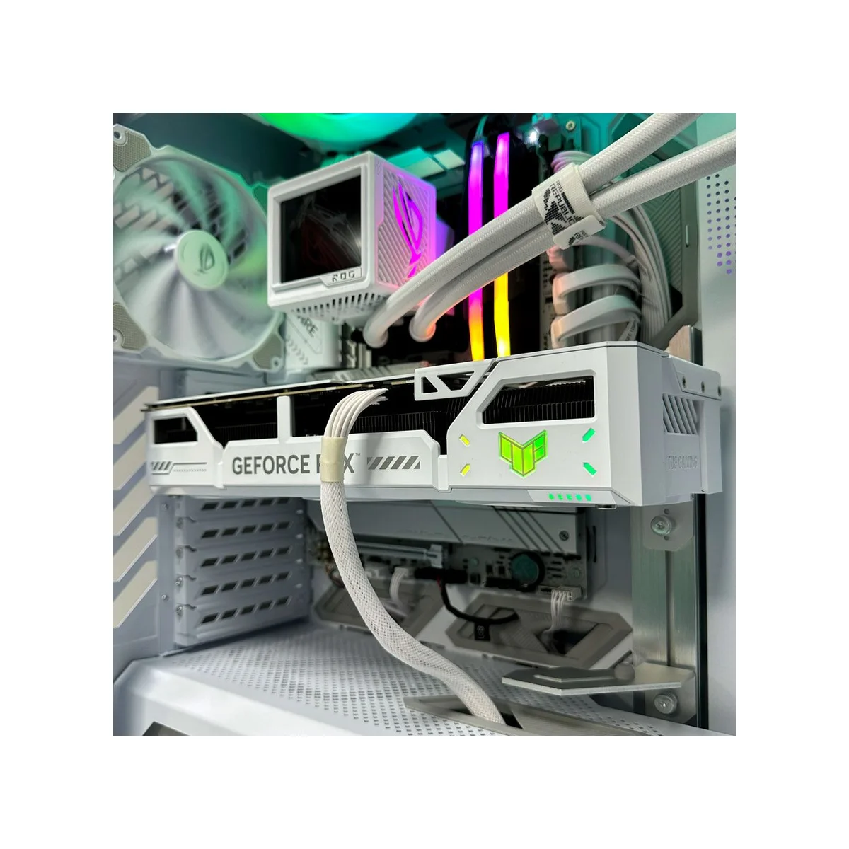 Gaming PC Theia Gaming Desktop (Ryzen 7 9800X3D, RTX 5070 Ti, 64GB DDR5) - Gaming_PC_Theia view 7