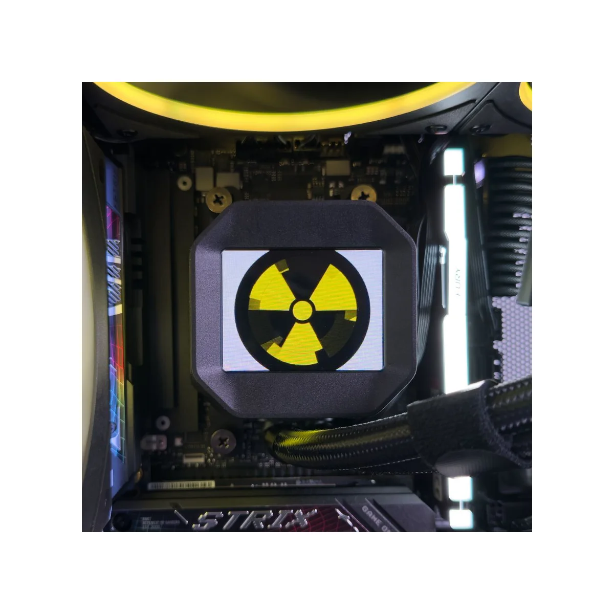 Gaming PC Oak (Ryzen 7 9800X3D, RTX 5080 16GB) - Gaming_PC_Oak view 5