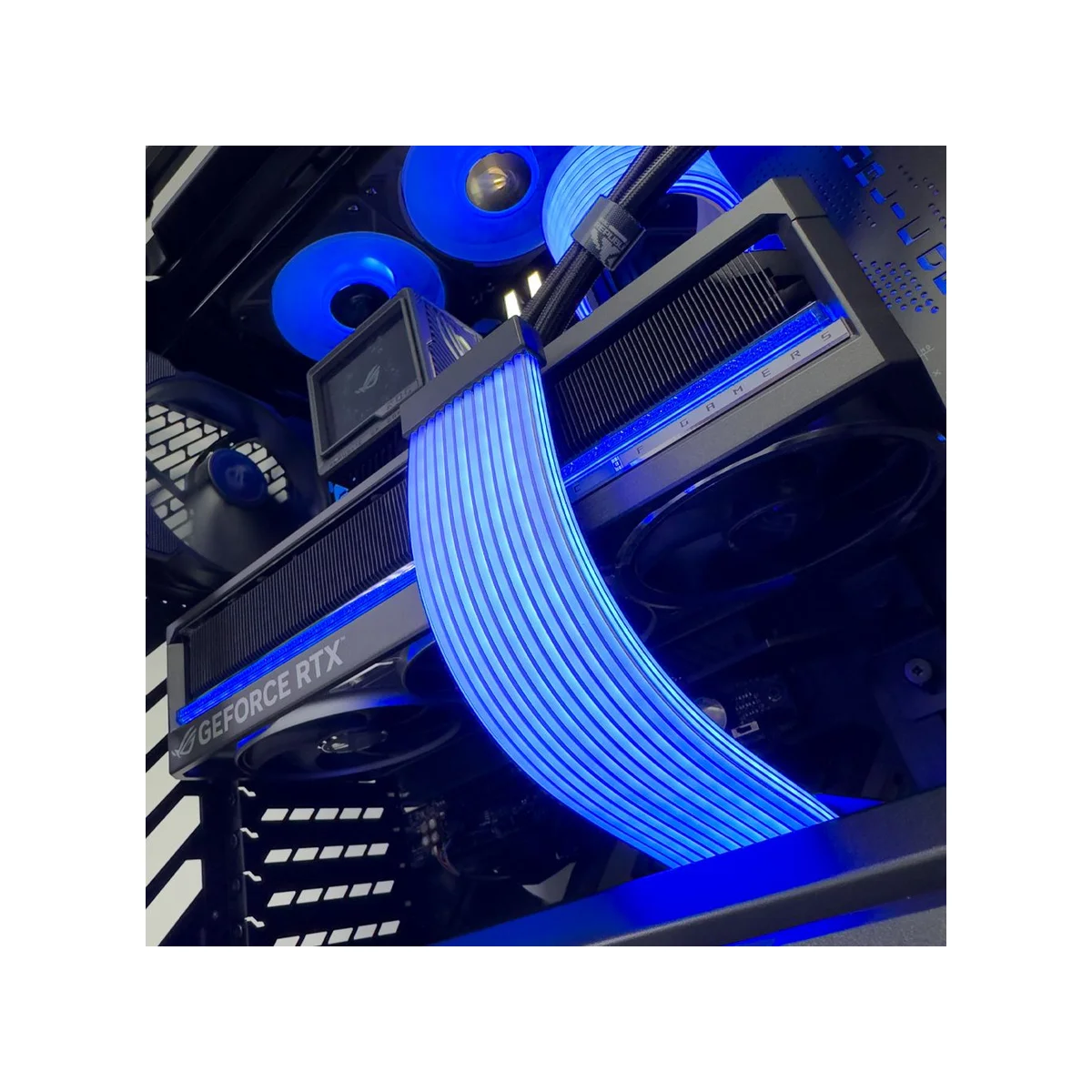 Titan Gaming PC (Ryzen 9 9950X3D, 64 GB DDR5 RAM, RTX 5080 16GB) - Powered by ASUS - Titan_Gaming_PC_pba view 7