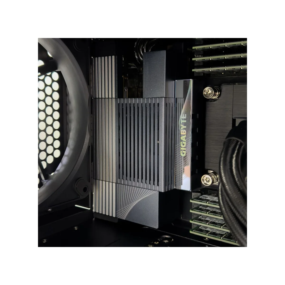 AI Top Workstation (Ryzen Threadripper 7960X, 256 GB DDR5 RAM, RTX 5090 32GB GPU) - AI_Top_Workstation view 5