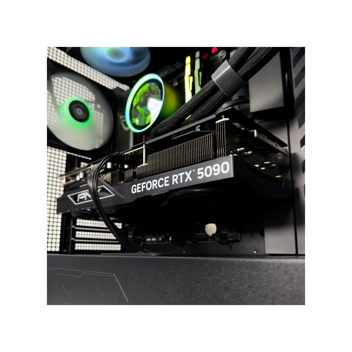 Gaming PC Neon (Ryzen 9 9950X3D, 64GB DDR5, RTX 5090 32GB) - Gaming_PC_Neon view 7