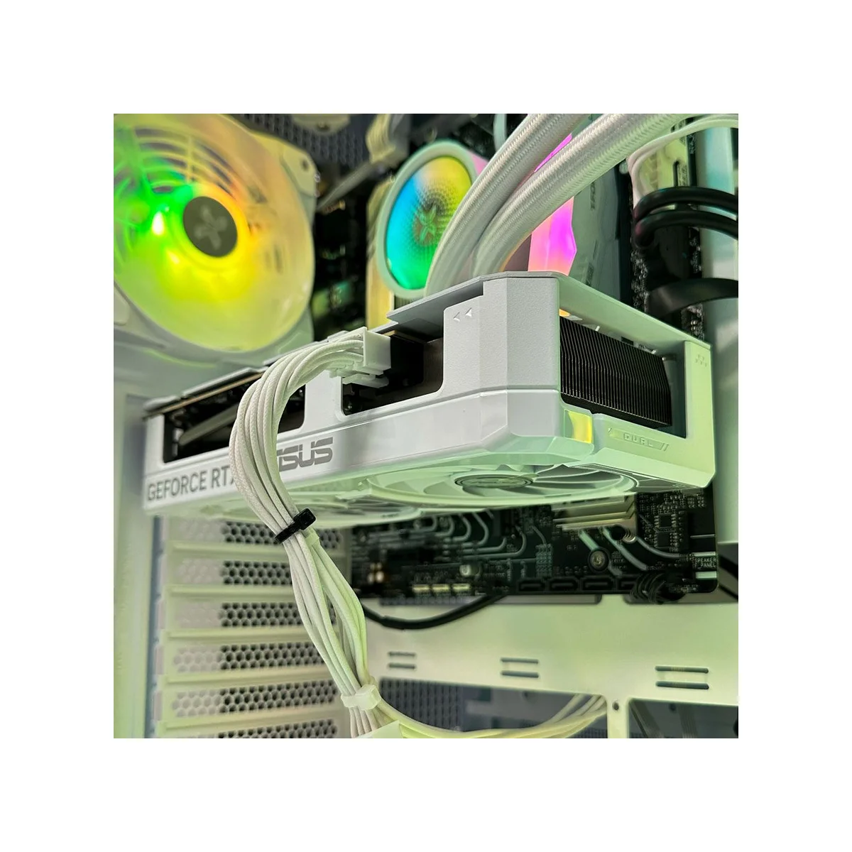 Gaming PC Blanche (Core i5-14400F, 32 GB DDR5 RAM, RTX 5060 Ti 8GB GPU) - Gaming_PC_Blanche view 7