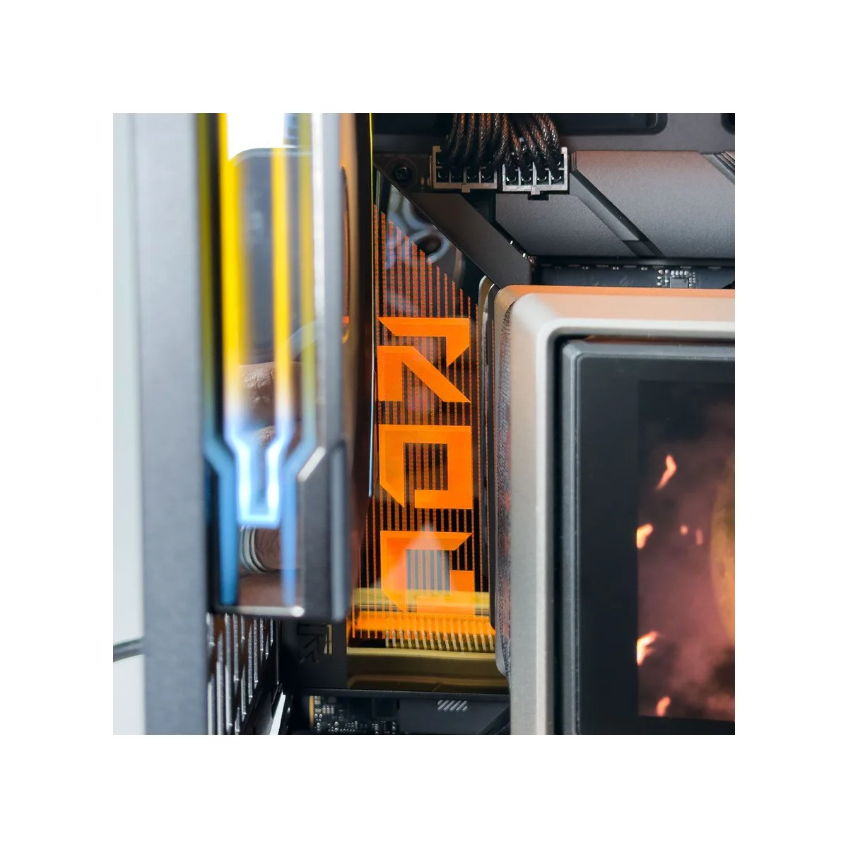 Gaming PC Golden Thunder (Ryzen 9 9950X3D, 64GB DDR5, RTX 5090 32GB) - Gaming_PC_Golden_Thunder view 5