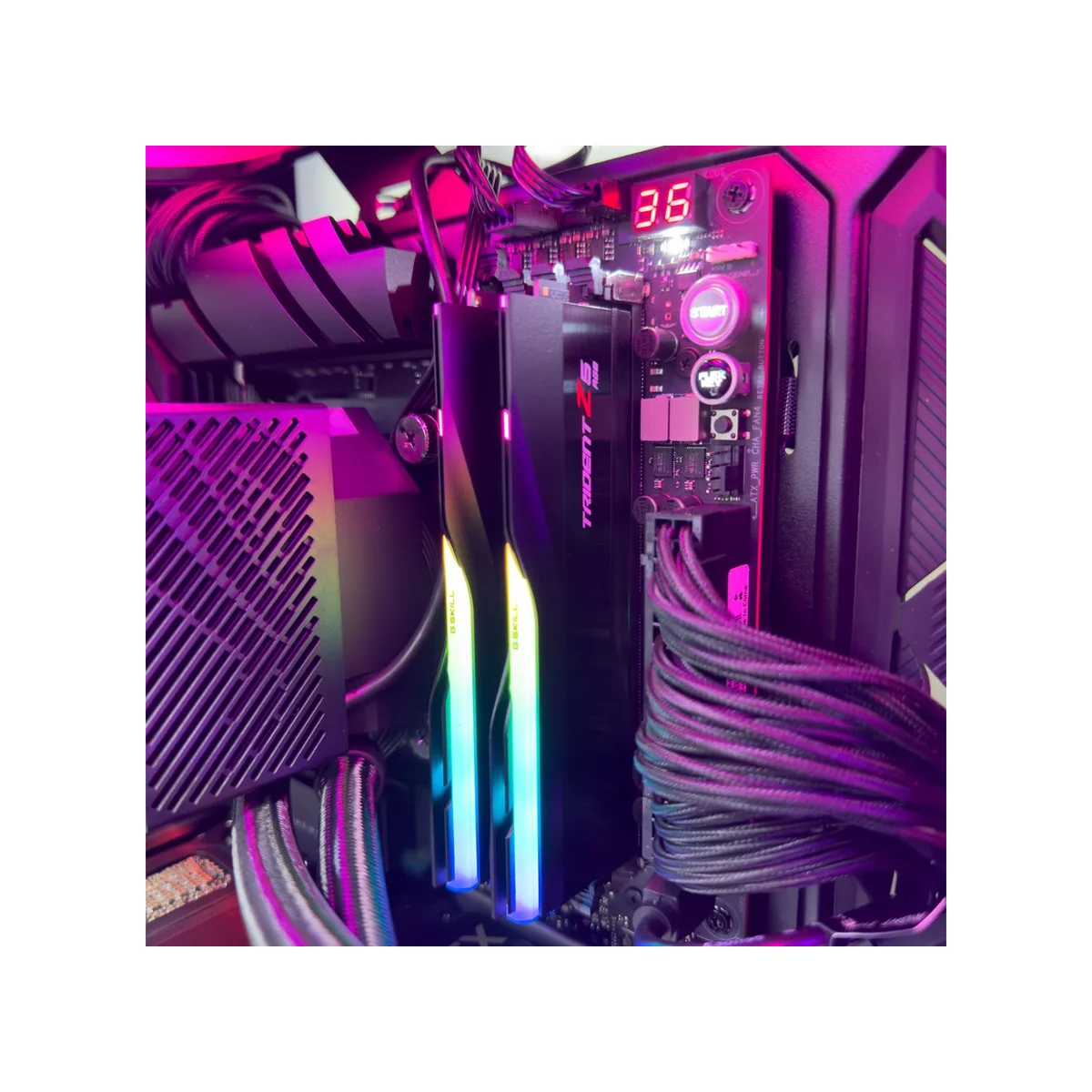 WaterForce Gaming PC (Ryzen 7 9800X3D, 64GB DDR5, RTX 5090 32GB) - WaterForce_Gaming_PC view 8