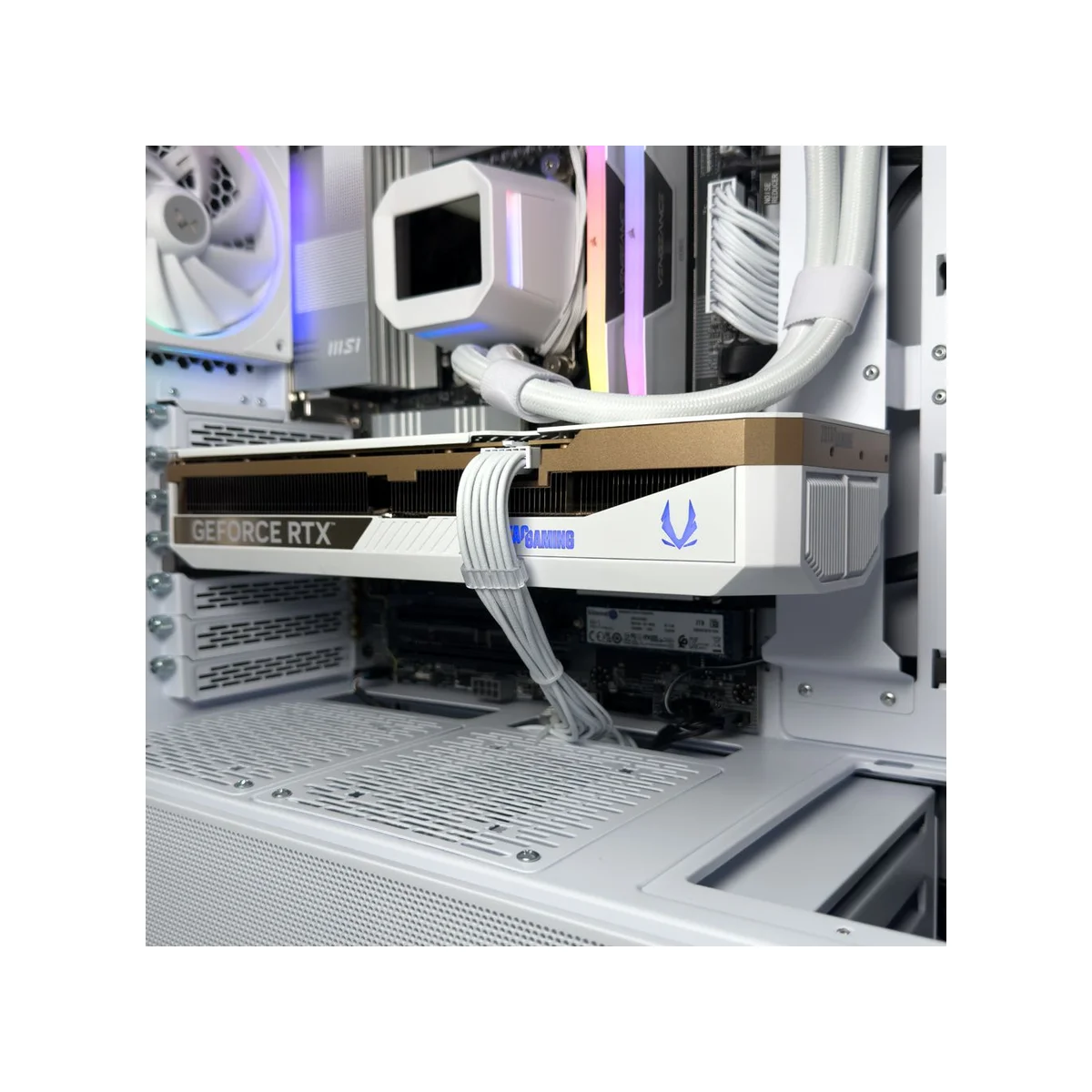 Gaming PC Ivory (Ryzen 7 7800X3D, 32GB DDR5, RTX 5070 Ti 16GB) - Gaming_PC_Ivory view 7