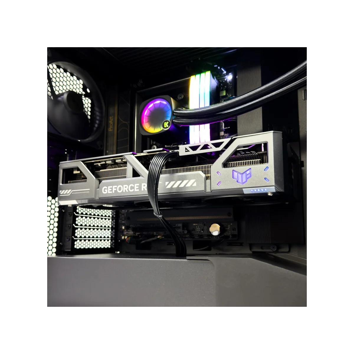 Creator-Choice Workstation (Ryzen 9 9950X3D, 96 GB DDR5 RAM, RTX 5090 32GB) - Creator-Choice_Workstation view 7