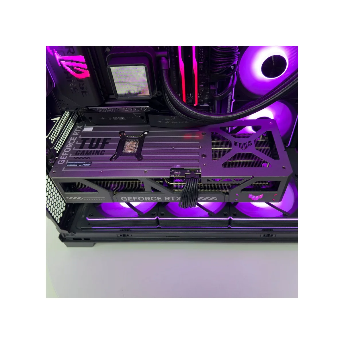 Gaming PC Evo Gaming Desktop (Ryzen 7 9800X3D, 64GB DDR5, RTX 5080 16GB) - Gaming_PC_Evo view 7