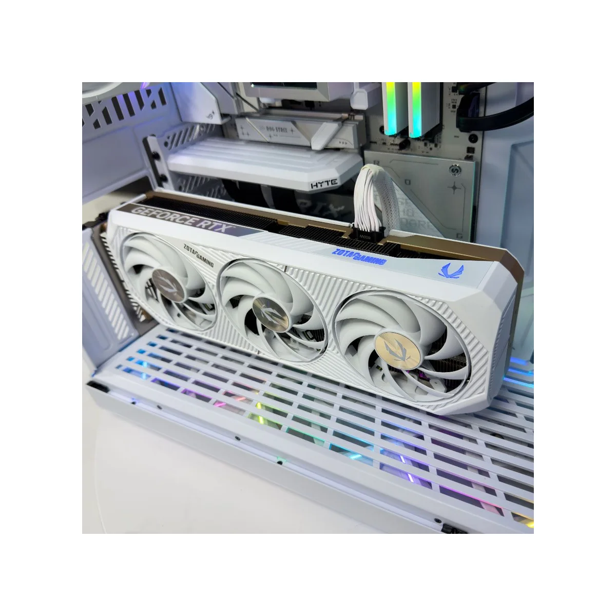 Gaming PC Zara Gaming Desktop (Ryzen 7 7800X3D, 32GB DDR5, RTX 5070 Ti 16GB) - Gaming_PC_Zara view 7