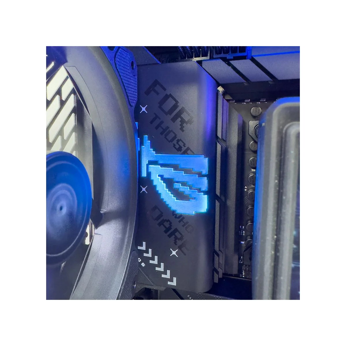 Titan Gaming PC (Ryzen 9 9950X3D, 64 GB DDR5 RAM, RTX 5080 16GB) - Powered by ASUS - Titan_Gaming_PC_pba view 5