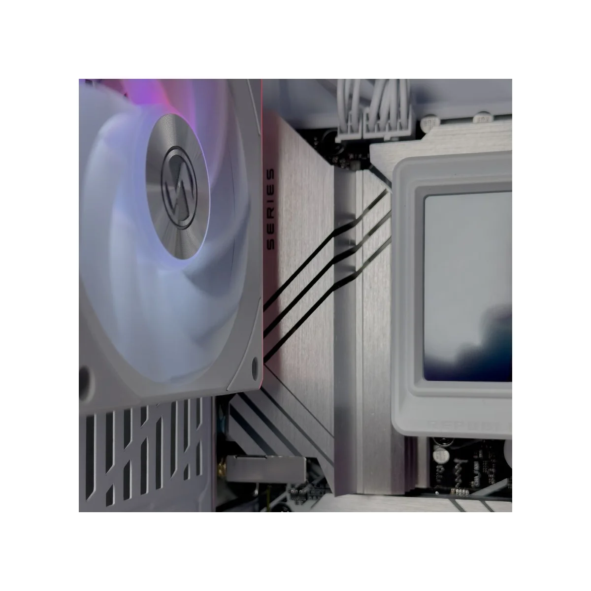 Gaming PC Sakura Core i9-14900K 32GB DDR5 RTX 5080 16GB - Gaming_PC_Sakura view 5