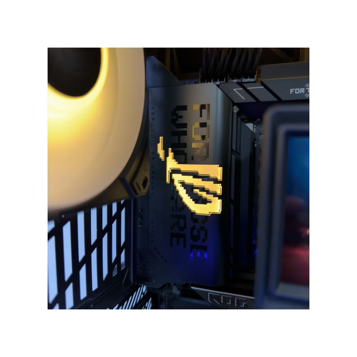 Hermes Gaming PC (Ryzen 9 9950X3D, 96GB DDR5, RTX 5090 32GB) - Hermes_Gaming_PC view 5