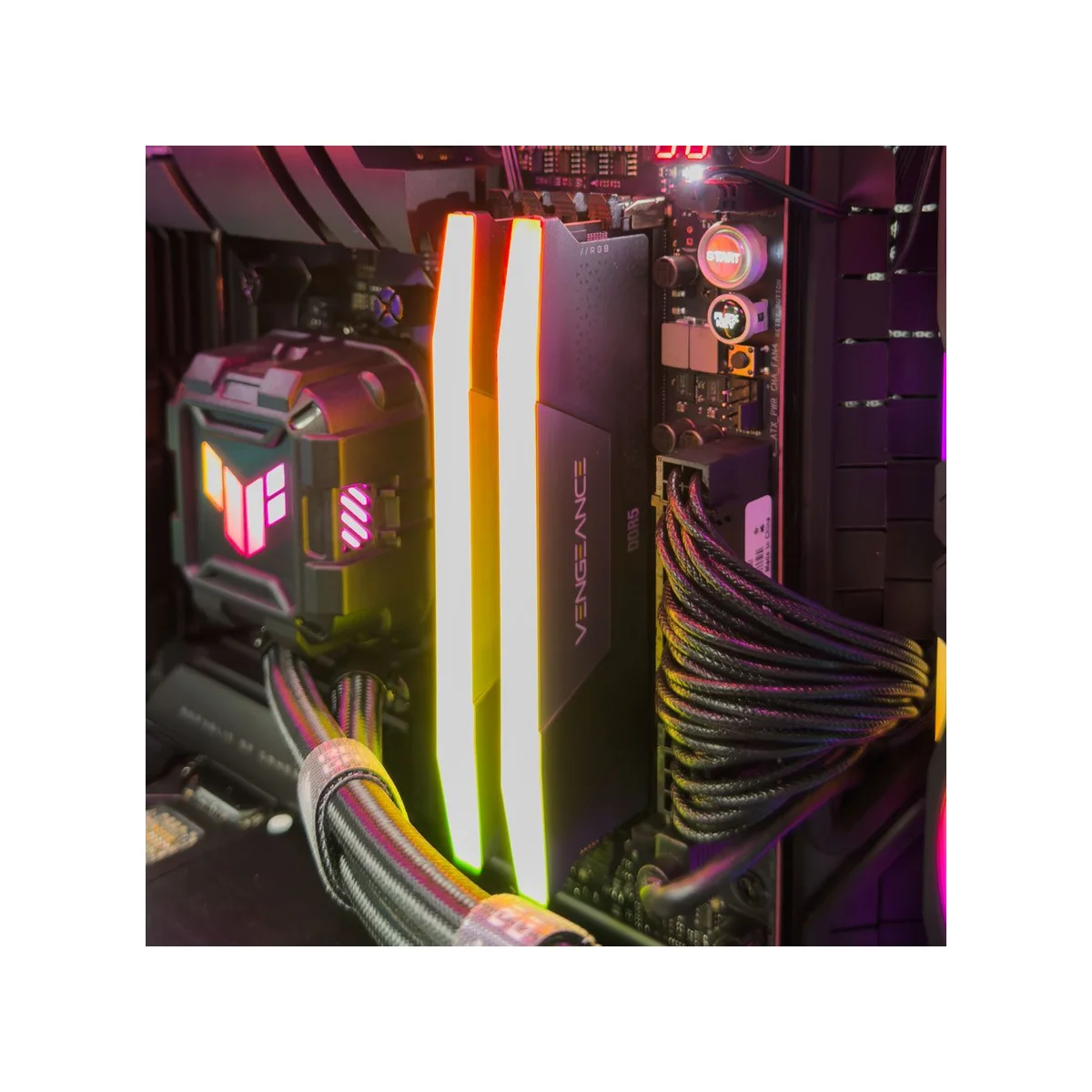 Gaming PC Hulk (Ryzen 9 9950X3D, 64GB DDR5, RTX 5080) - Powered by ASUS - Gaming_PC_Hulk view 8