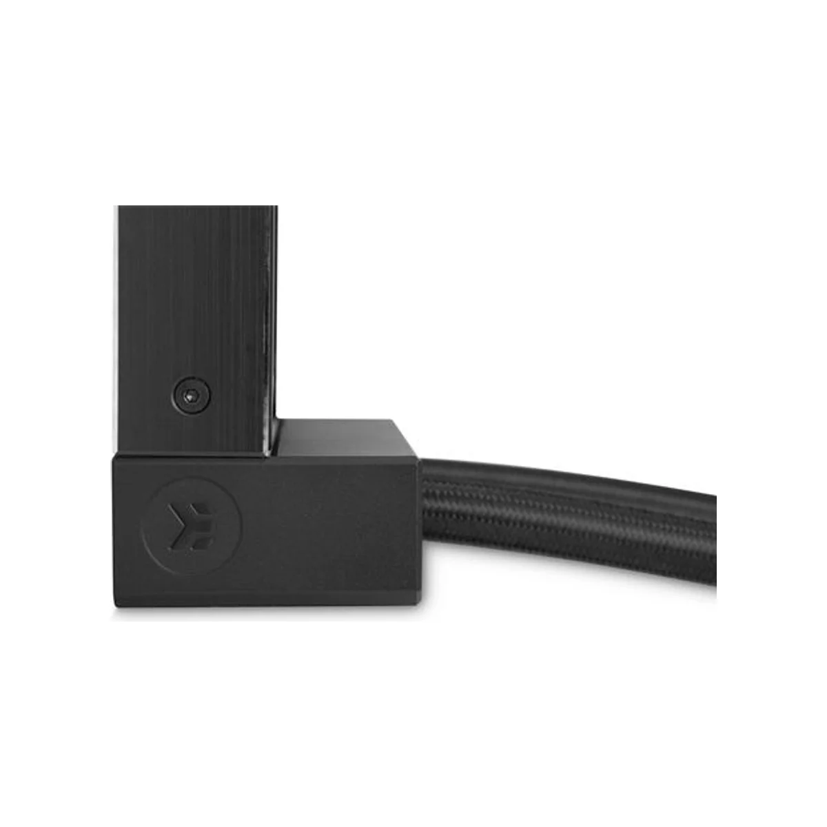 EKWB EK-Nucleus AIO CR240 Lux D-RGB CPU Liquid Cooler (240mm Radiator, Addressable RGB, PWM Fans) - 3831109851678 view 4