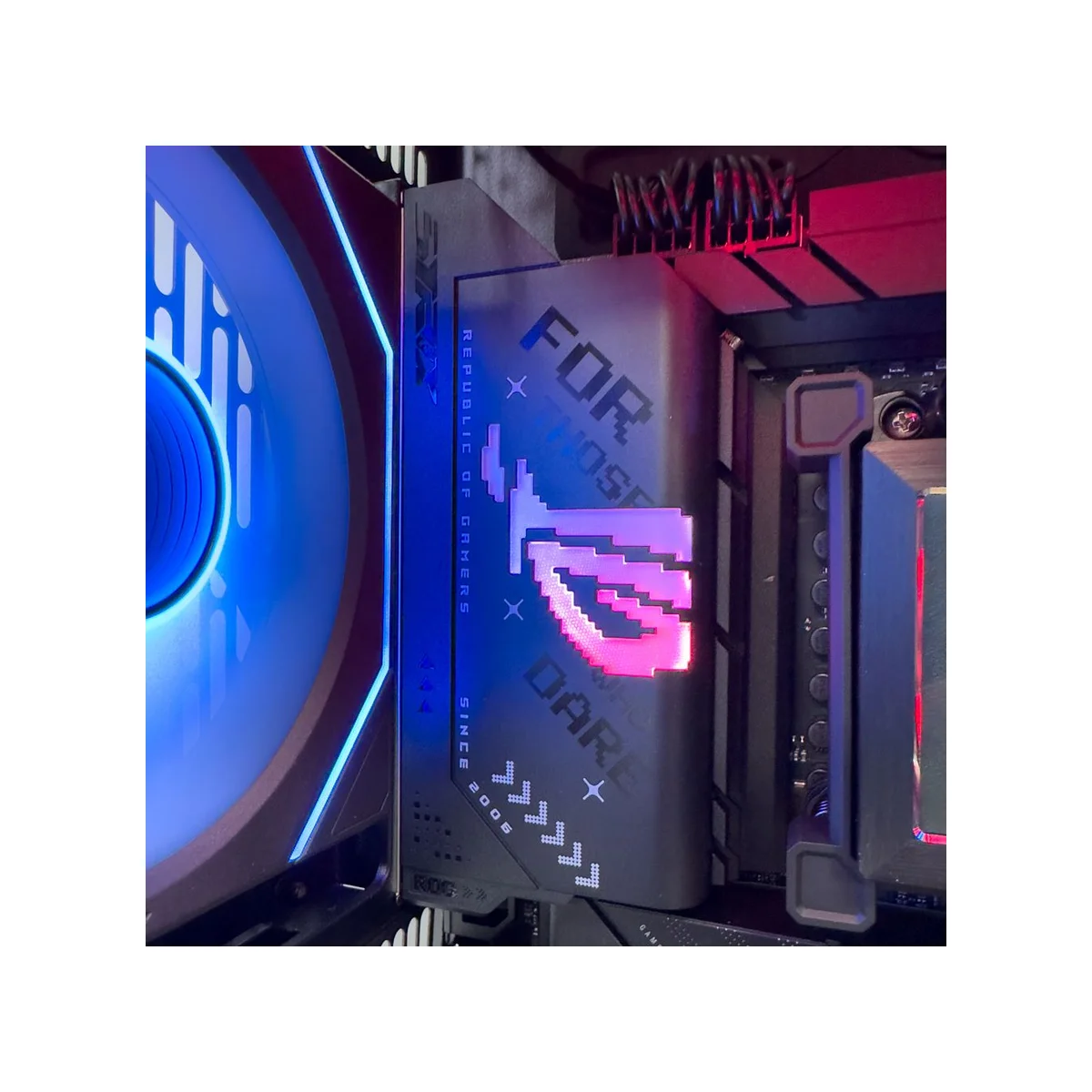 Gaming PC Astral (Ryzen 7 9800X3D, 64GB DDR5 RAM, RTX 5090 32GB) - Gaming_PC_Astral view 5