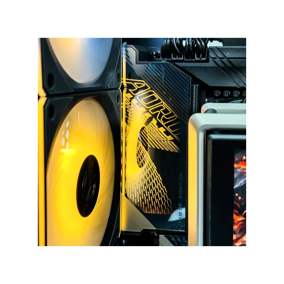 Gaming PC Blazing (Ryzen 9 9950X3D, 32 GB DDR5 RAM, RTX 5080 16GB GPU) view 5