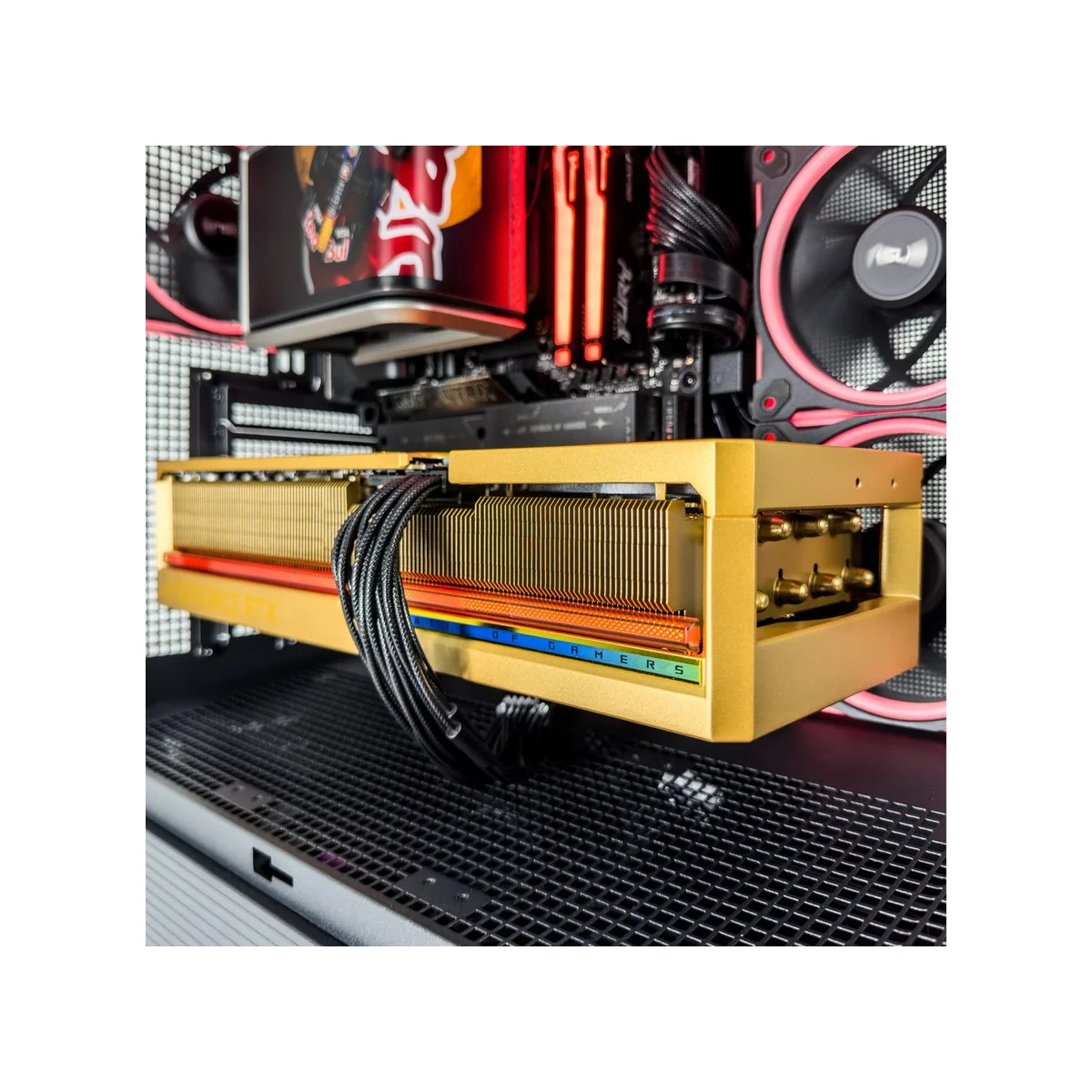 Gaming PC 24-Karat (Ryzen 7 9800X3D, 32 GB DDR5 RAM, RTX 5080 16GB GPU) - Powered by ASUS - Gaming_PC_24-Karat view 7