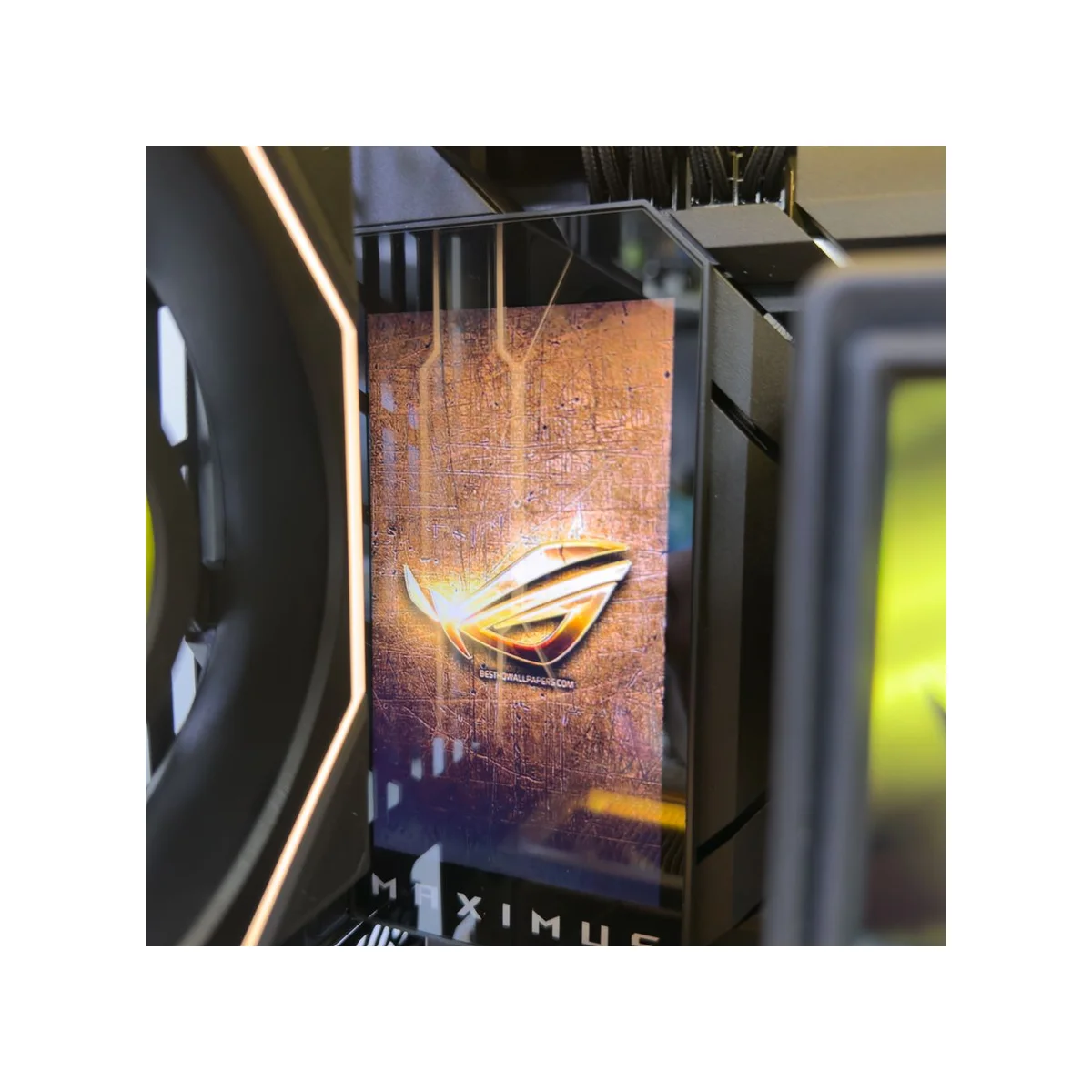 Dhahab Gaming PC (Ultra 9 285K, 96GB DDR5 RAM, RTX 5090 32GB GPU) - Dhahab_Gaming_PC view 5