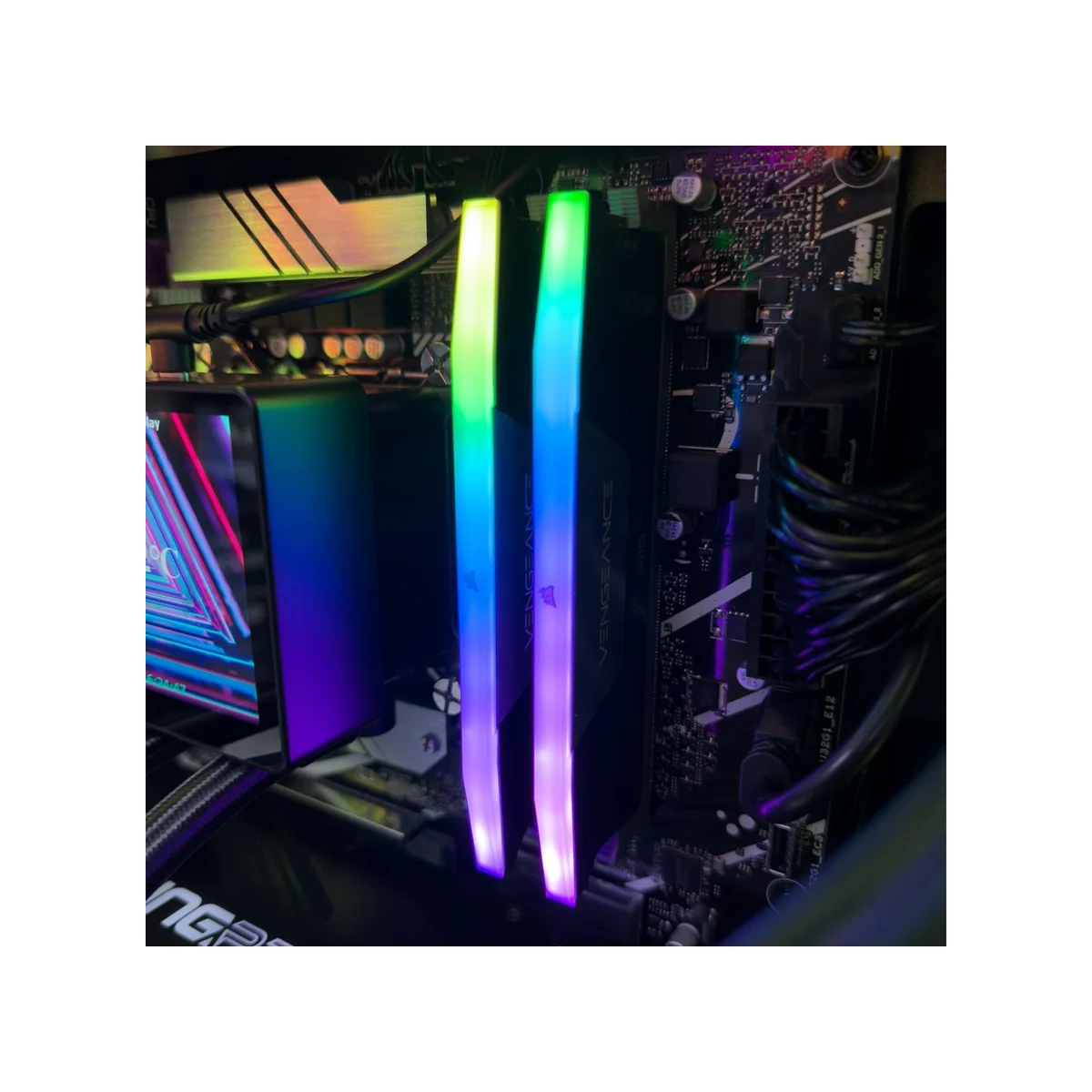 Hydra Gaming PC (Core i7-14700, 32GB DDR5, RTX 5060 Ti 8GB) - Hydra_Gaming_PC view 3