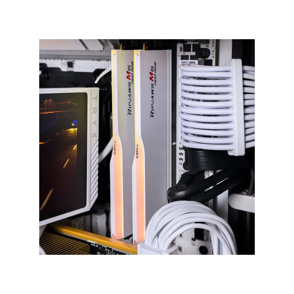 Gaming PC Amber (Ryzen 7 9800X3D, 32 GB DDR5 RAM, RTX 5080 16GB) - Gaming_PC_Amber view 8