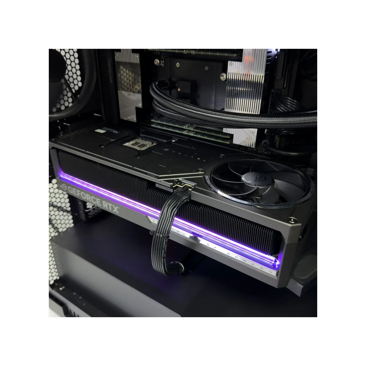 Grand Workstation (Ryzen Threadripper 7970X, 256 GB DDR5 RAM, RTX 5090 32GB GPU) - Grand_Workstation view 7