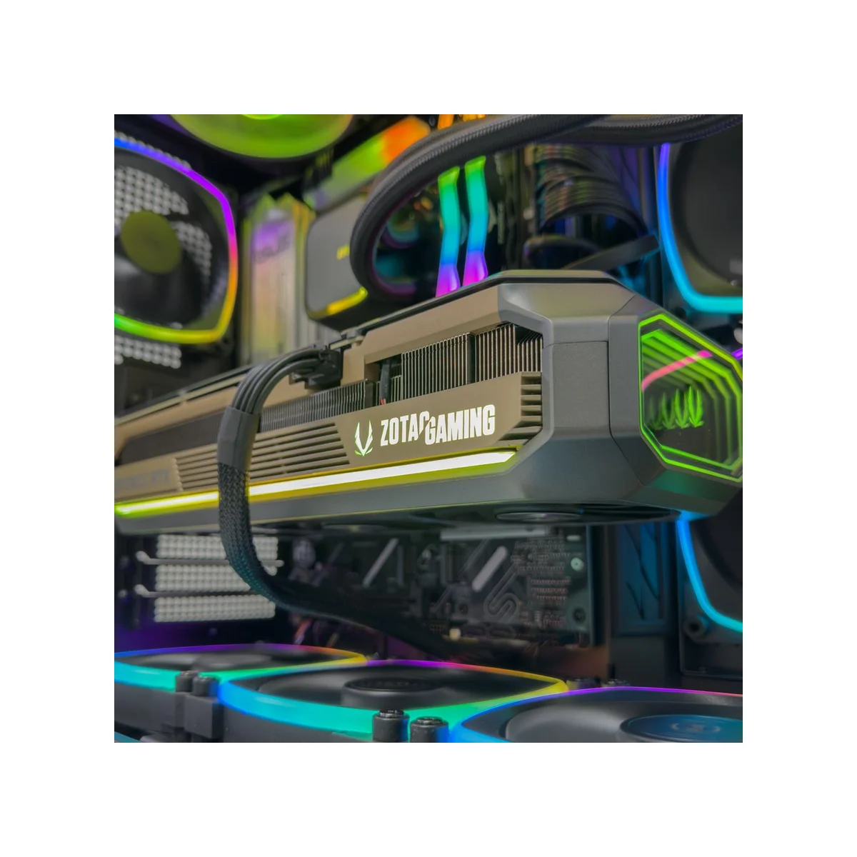 Gaming PC Rouge Gaming Desktop (Ryzen 7 9800X3D, 32GB DDR5, RTX 5080 16GB) - Gaming_PC_Rouge view 7