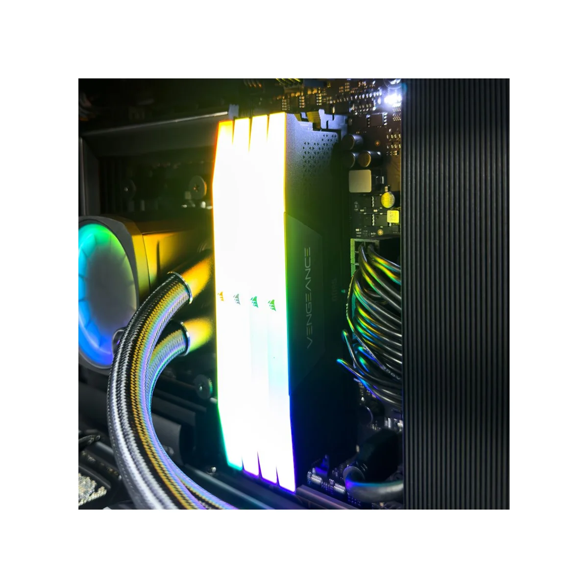 Creator-Choice Workstation (Ryzen 9 9950X3D, 96 GB DDR5 RAM, RTX 5090 32GB) - Creator-Choice_Workstation view 8