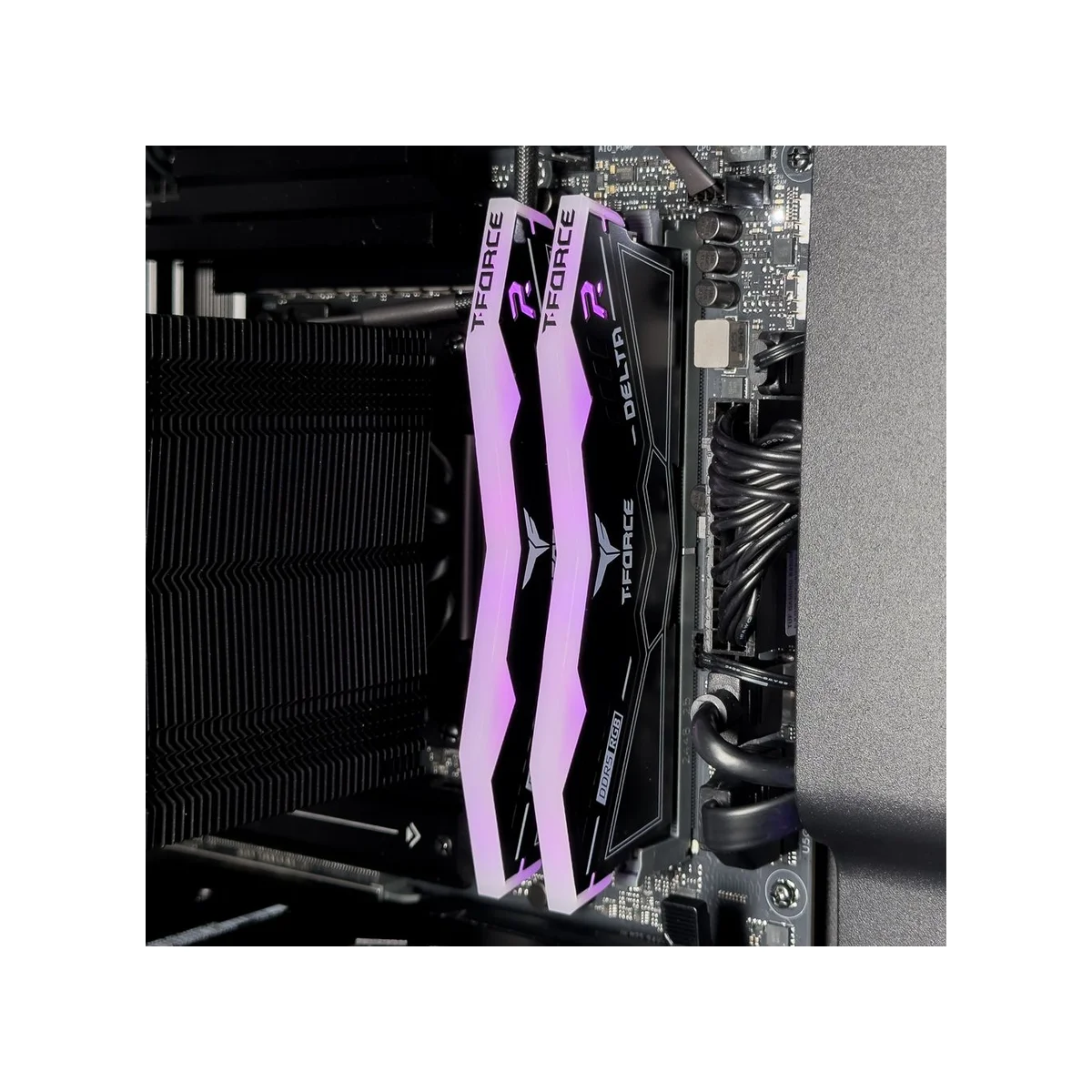 Gaming PC Sleek (Ryzen 7 9700X, 32 GB DDR5 RAM, RTX 5060 8GB GPU) - Gaming_PC_Sleek view 8