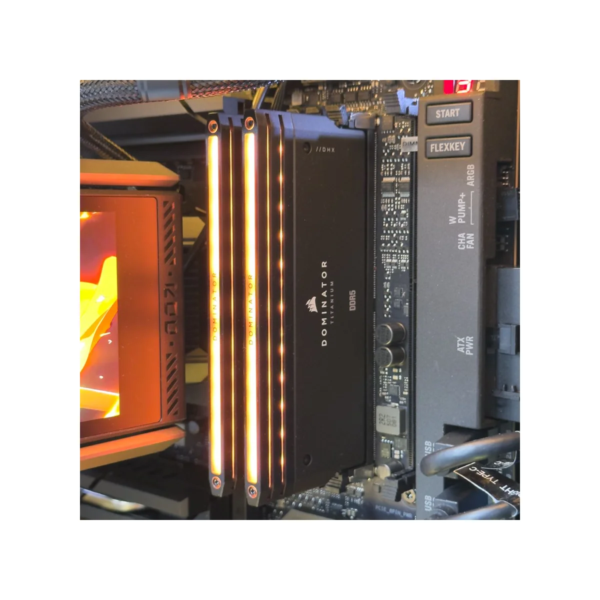 Gaming PC Dhahab (Ryzen 9 9950X3D, 96GB DDR5, RTX 5090 32GB) - Gaming_PC_Dhahab view 9