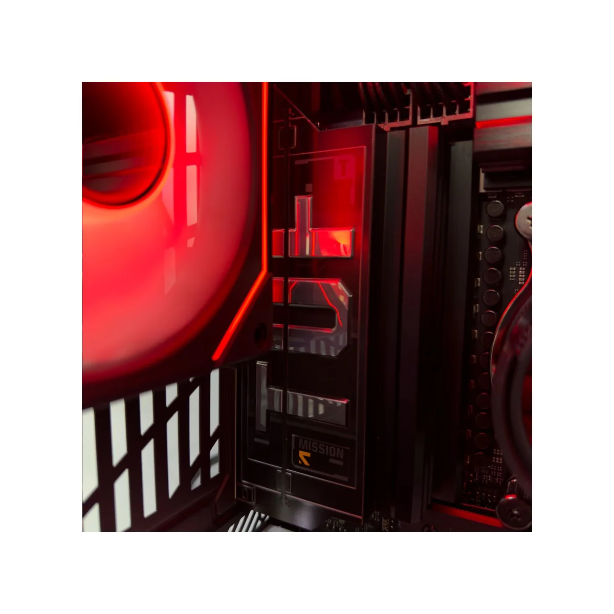 Platinum Gaming PC (Ryzen 7 9800X3D, 64 GB DDR5, RTX 5080 16GB) - Powered by ASUS - Platinum_Gaming_PC view 5