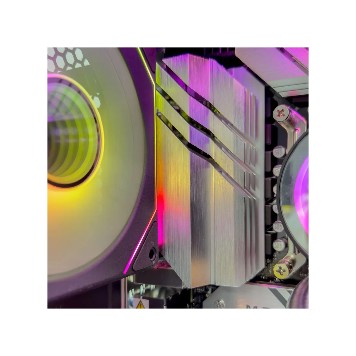 Gaming PC Fenix (Core i7-14700F, 32GB DDR5, RTX 5070 12GB) - Gaming_PC_Fenix view 5