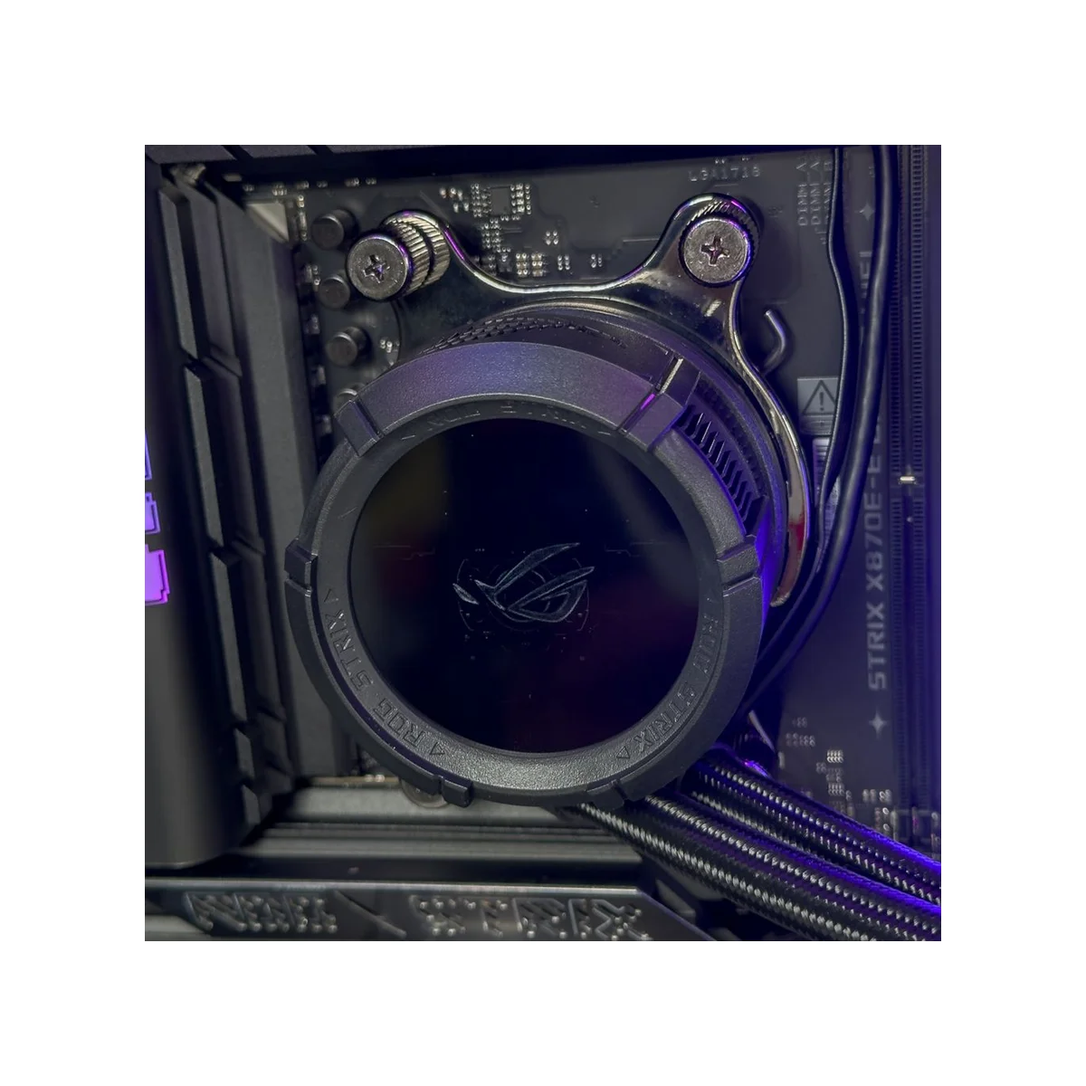 Gaming PC Helios (Ryzen 9 9950X3D, 32 GB DDR5 RAM, RTX 5070 Ti 16GB GPU) - Powered by ASUS - Gaming_PC_Helios_PBA view 6