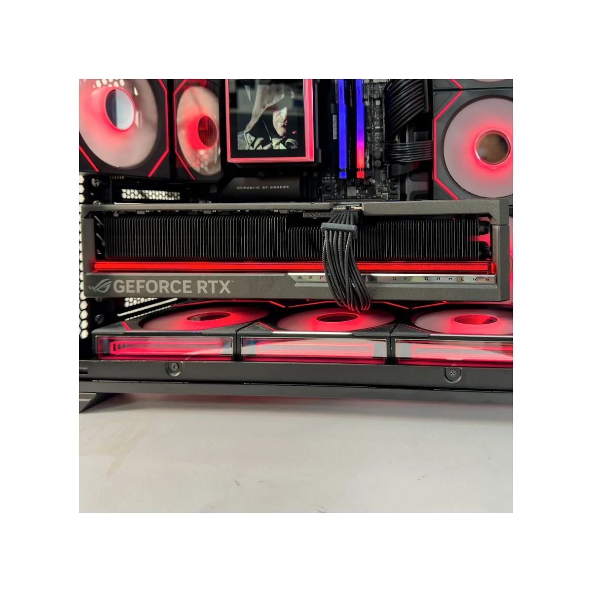 Gaming PC Link (Ryzen 9 9950X3D, 64 GB DDR5 RAM, RTX 5090 32GB GPU) - Powered by ASUS view 7
