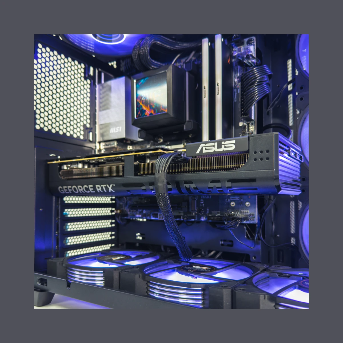 Gaming PC Midnight (Ryzen 7 7800X3D, 32 GB DDR5 RAM, RTX 5070 Ti 16GB GPU) view 8