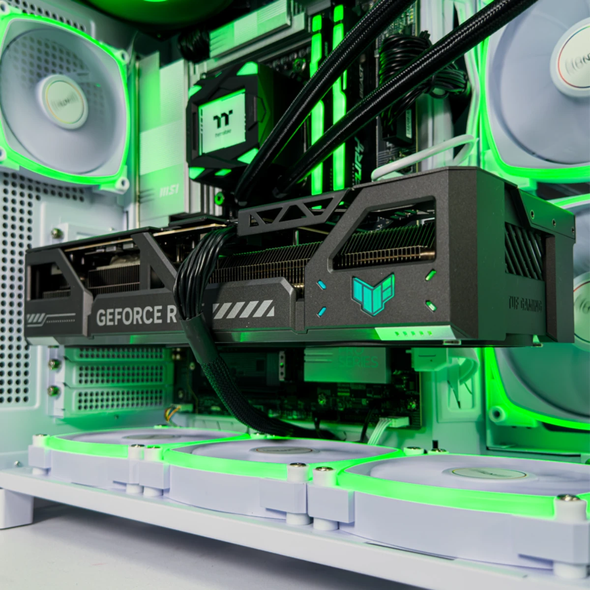 Gaming PC Cyber-Serum (Ryzen 9 9950X3D, 64 GB DDR5 RAM, RTX 5090 32GB GPU)  view 7