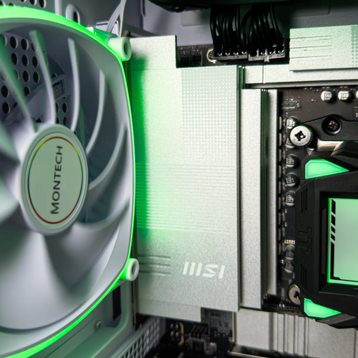 Gaming PC Cyber-Serum (Ryzen 9 9950X3D, 64 GB DDR5 RAM, RTX 5090 32GB GPU)  view 5