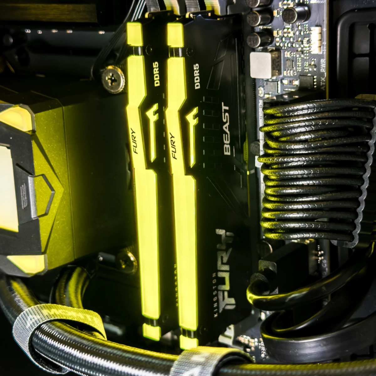 Gaming PC Hazard (Ryzen 9 9900X, 32 GB DDR5 RAM, RTX 5070 Ti 16GB GPU)  view 7