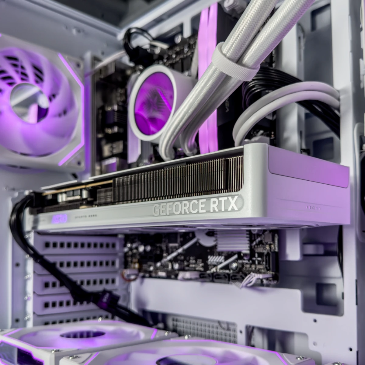 Gaming PC Rayyan (Core i5-14400F, 16 GB DDR5 RAM, RTX 5060 8GB GPU) view 7