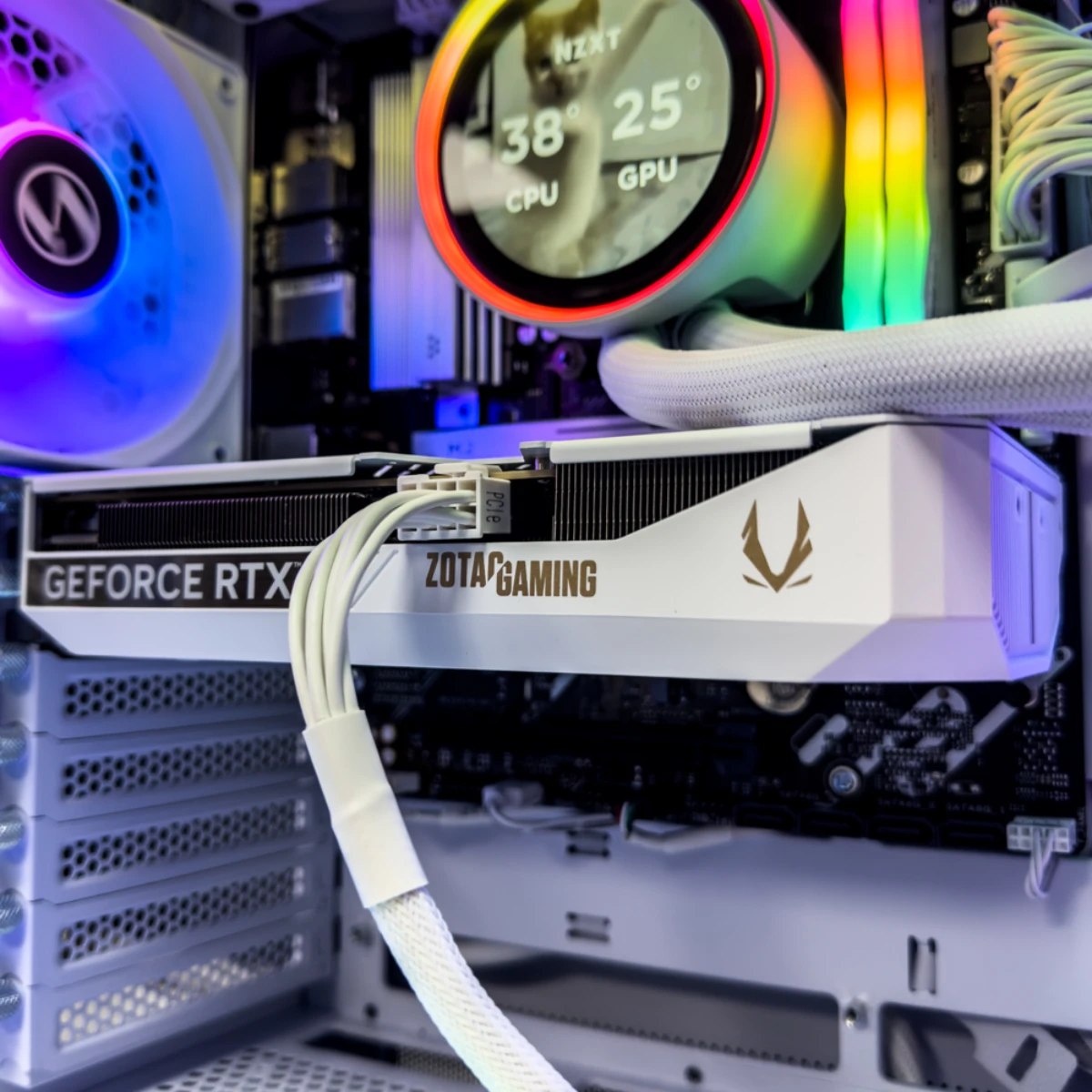 Gaming PC V100 (Ryzen 7 9700X, 32 GB DDR5 RAM, RTX 5060 Ti 16GB GPU) view 7