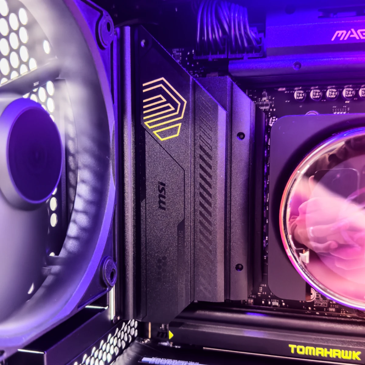 Simulator Workstation (Ryzen 9 9950X3D2, 64 GB DDR5 RAM, RTX 5090 32GB GPU) view 6